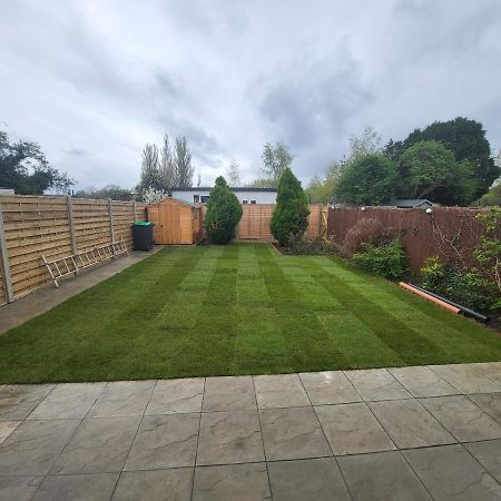 High Spec Large 6 Bedroom House! Kingston upon Thames  Ngoại thất bức ảnh