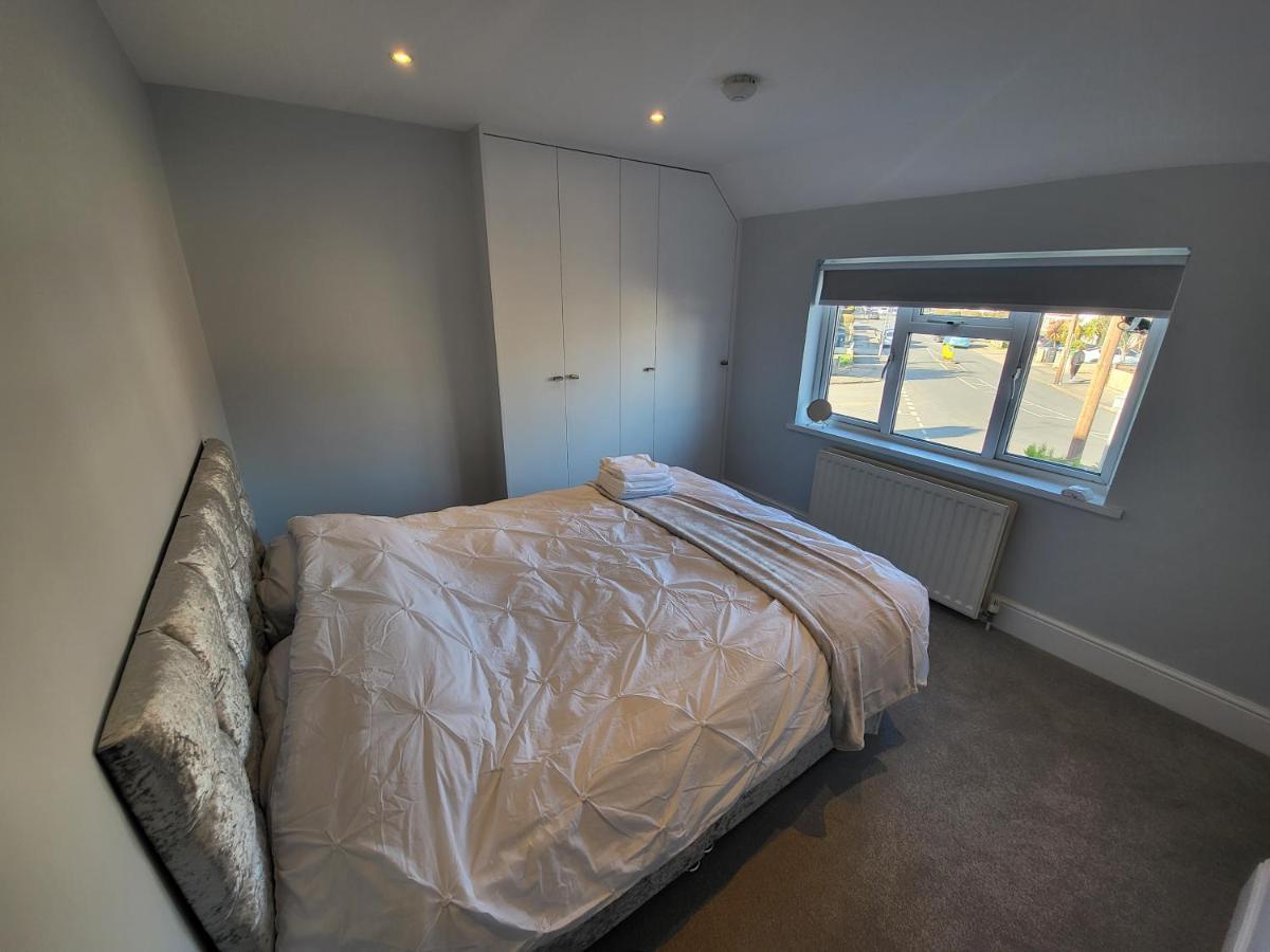 High Spec Large 6 Bedroom House! Kingston upon Thames  Ngoại thất bức ảnh