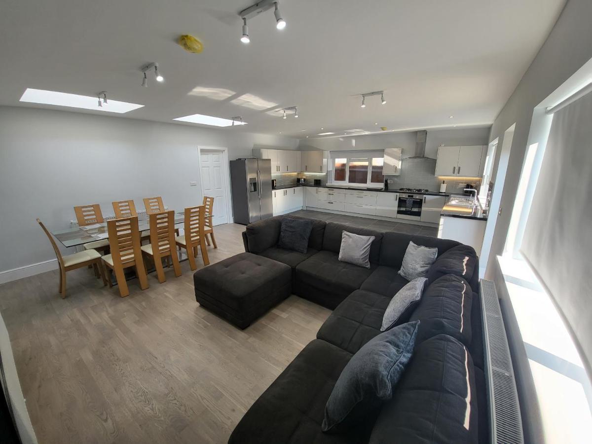High Spec Large 6 Bedroom House! Kingston upon Thames  Ngoại thất bức ảnh